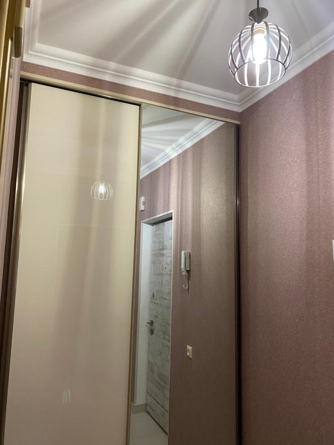 Уютная Квартира Со Всеми Удобствами Ereván Exterior foto